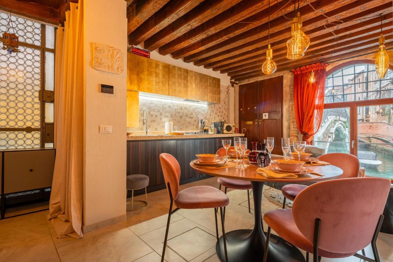 Casa Manina Sul Ponte - Your Private Canal View * Venezia